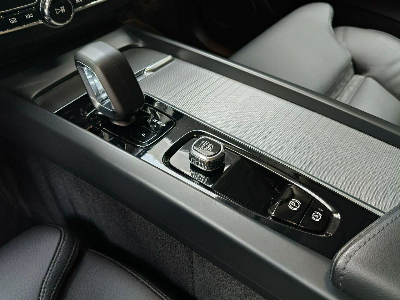 Volvo XC 60 - Zdjęcie 37