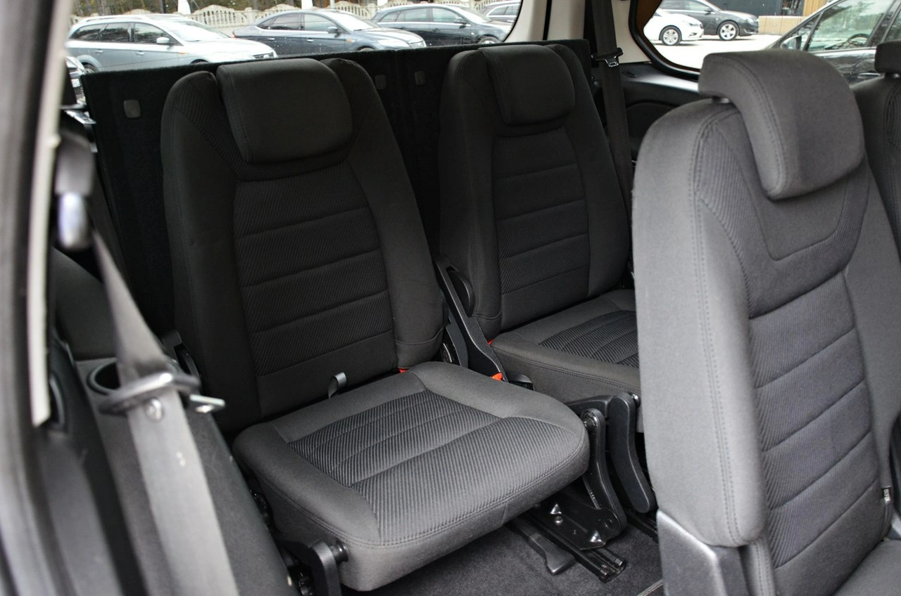 Ford Galaxy - Zdjęcie 34