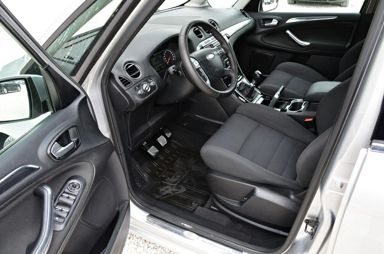 Ford Galaxy - Zdjęcie 7