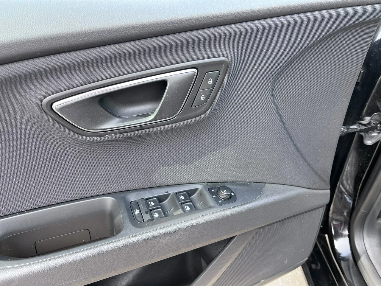 Seat Leon - Zdjęcie 21