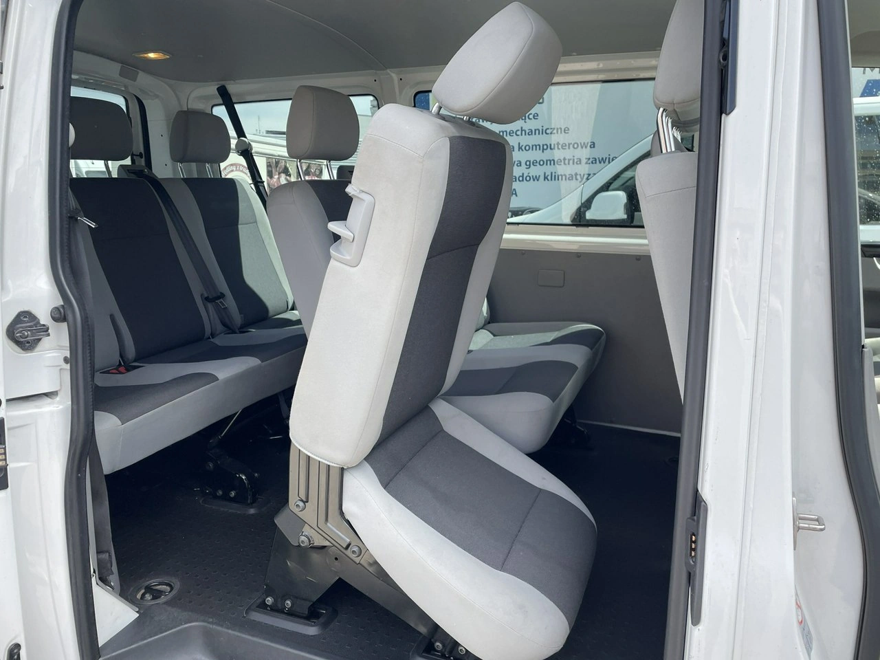 Volkswagen Transporter - Zdjęcie 20
