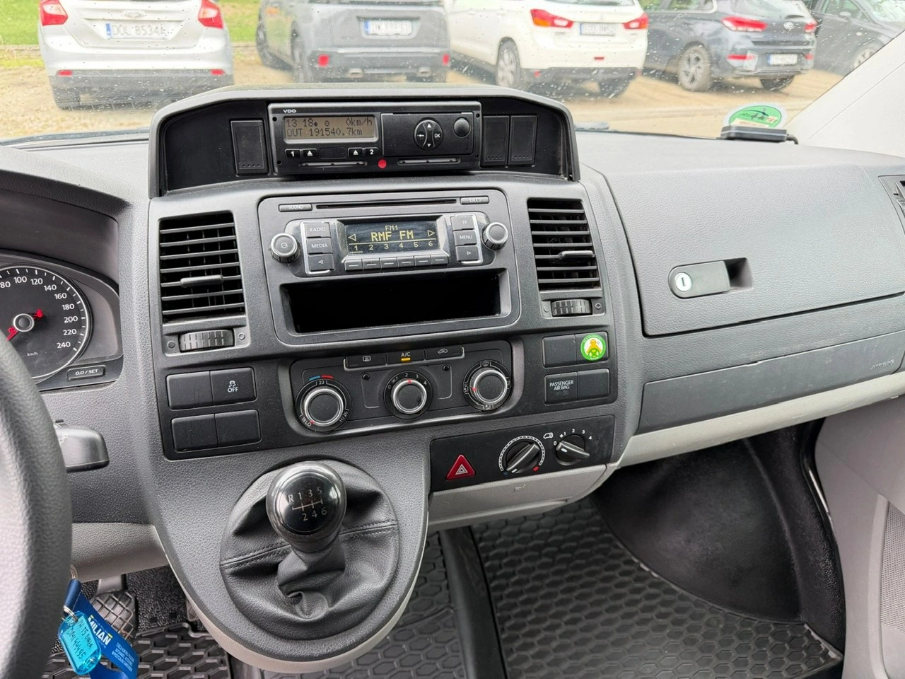 Volkswagen Transporter - Zdjęcie 26