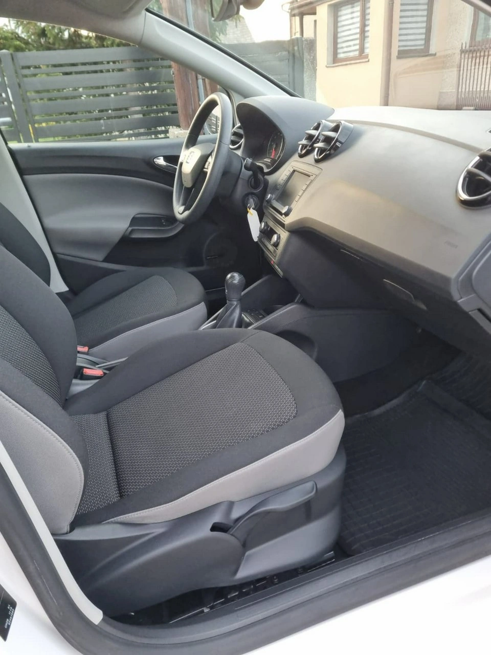 Seat Ibiza - Zdjęcie 10