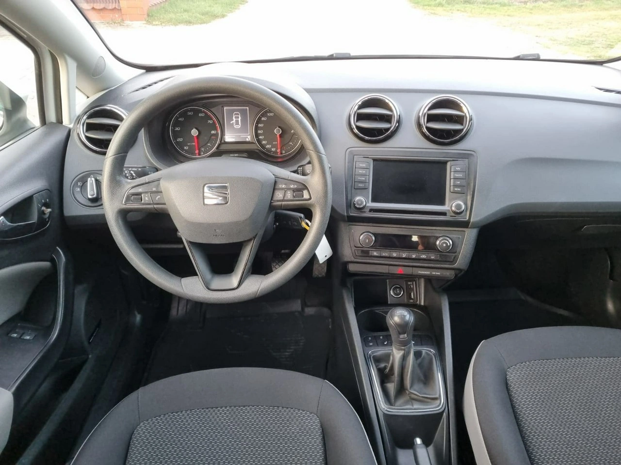 Seat Ibiza - Zdjęcie 8