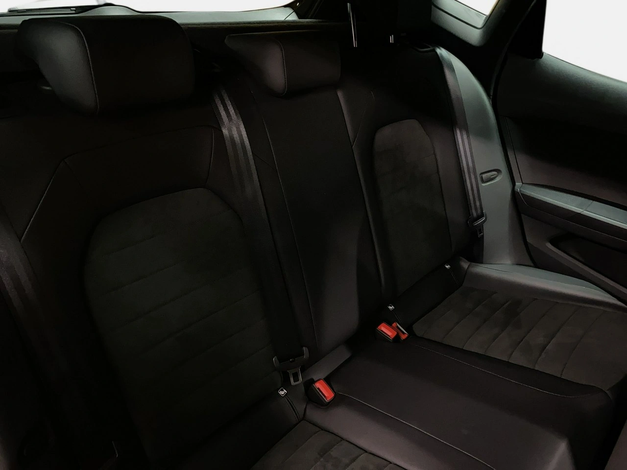 Seat Arona - Zdjęcie 15