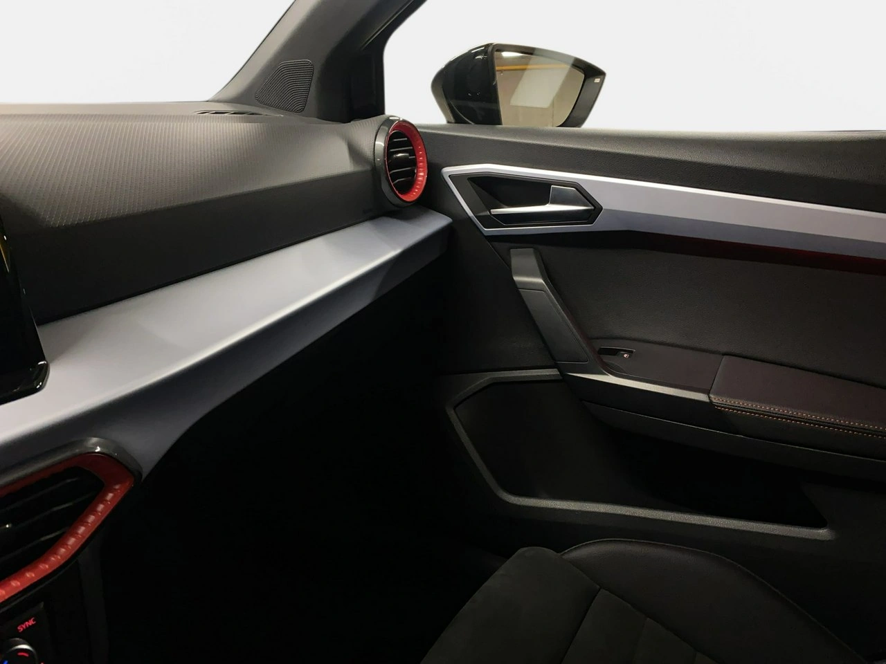 Seat Arona - Zdjęcie 33