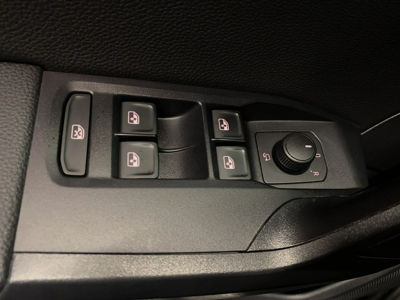 Seat Arona - Zdjęcie 34