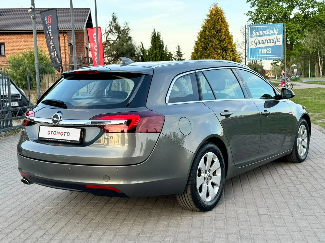 Opel Insignia Sports Tourer - Zdjęcie 12