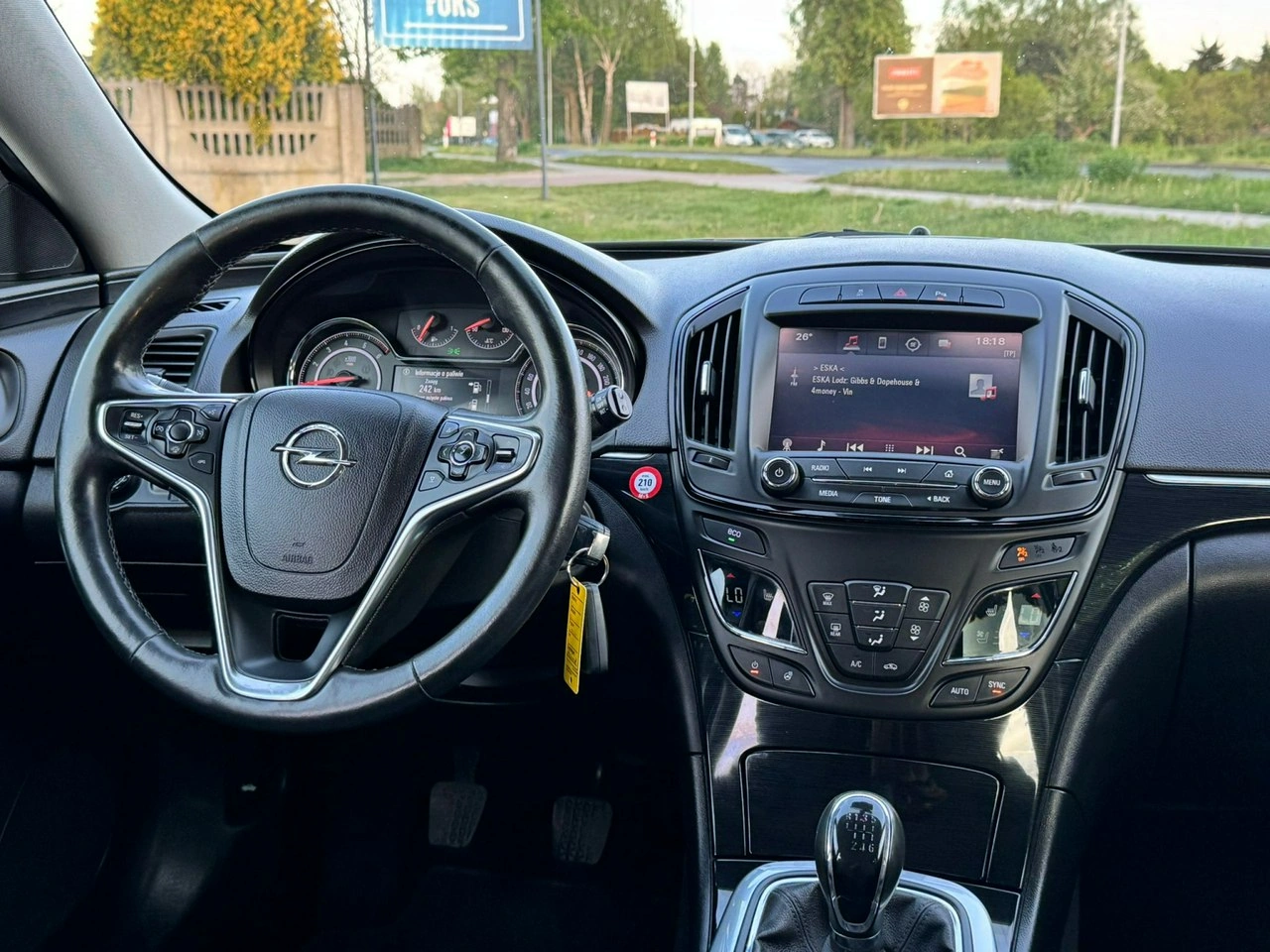 Opel Insignia Sports Tourer - Zdjęcie 17
