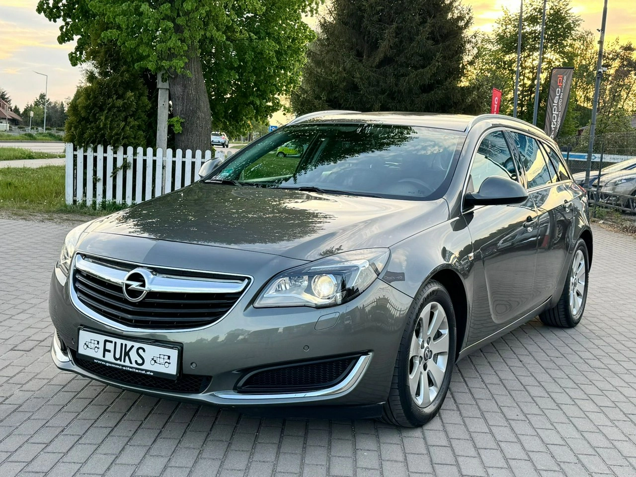 Opel Insignia Sports Tourer - Zdjęcie 2