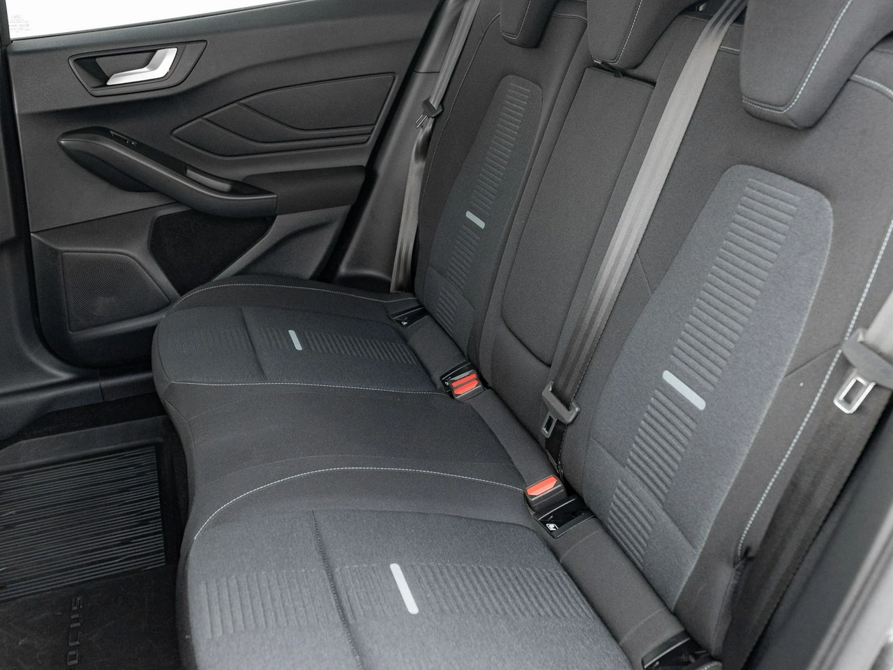 Ford Focus - Zdjęcie 27