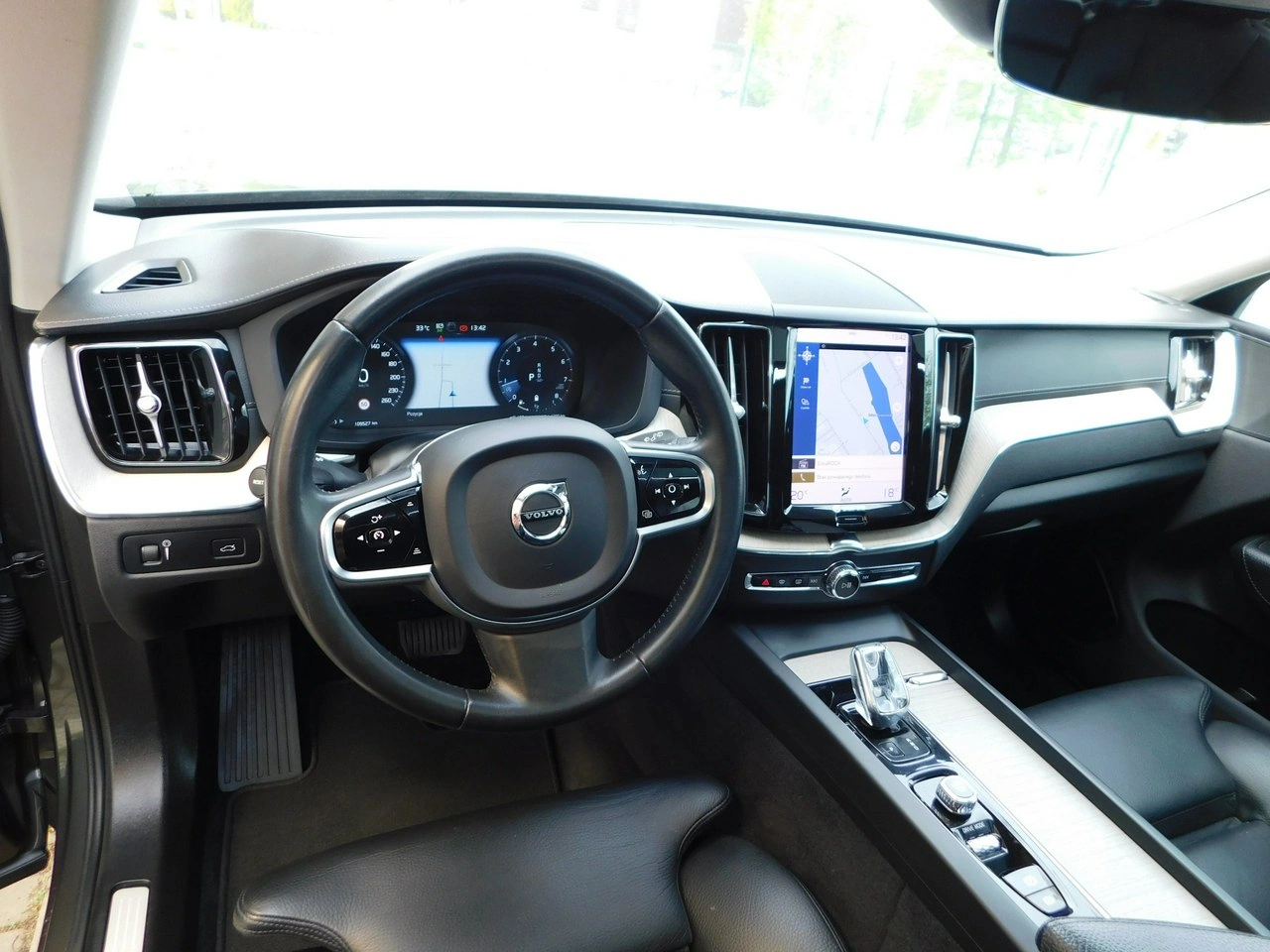 Volvo XC 60 - Zdjęcie 16