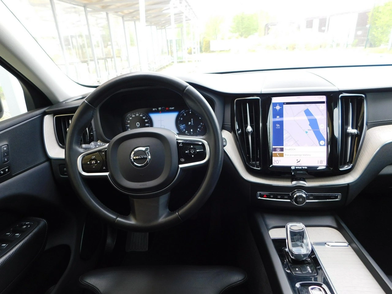 Volvo XC 60 - Zdjęcie 17