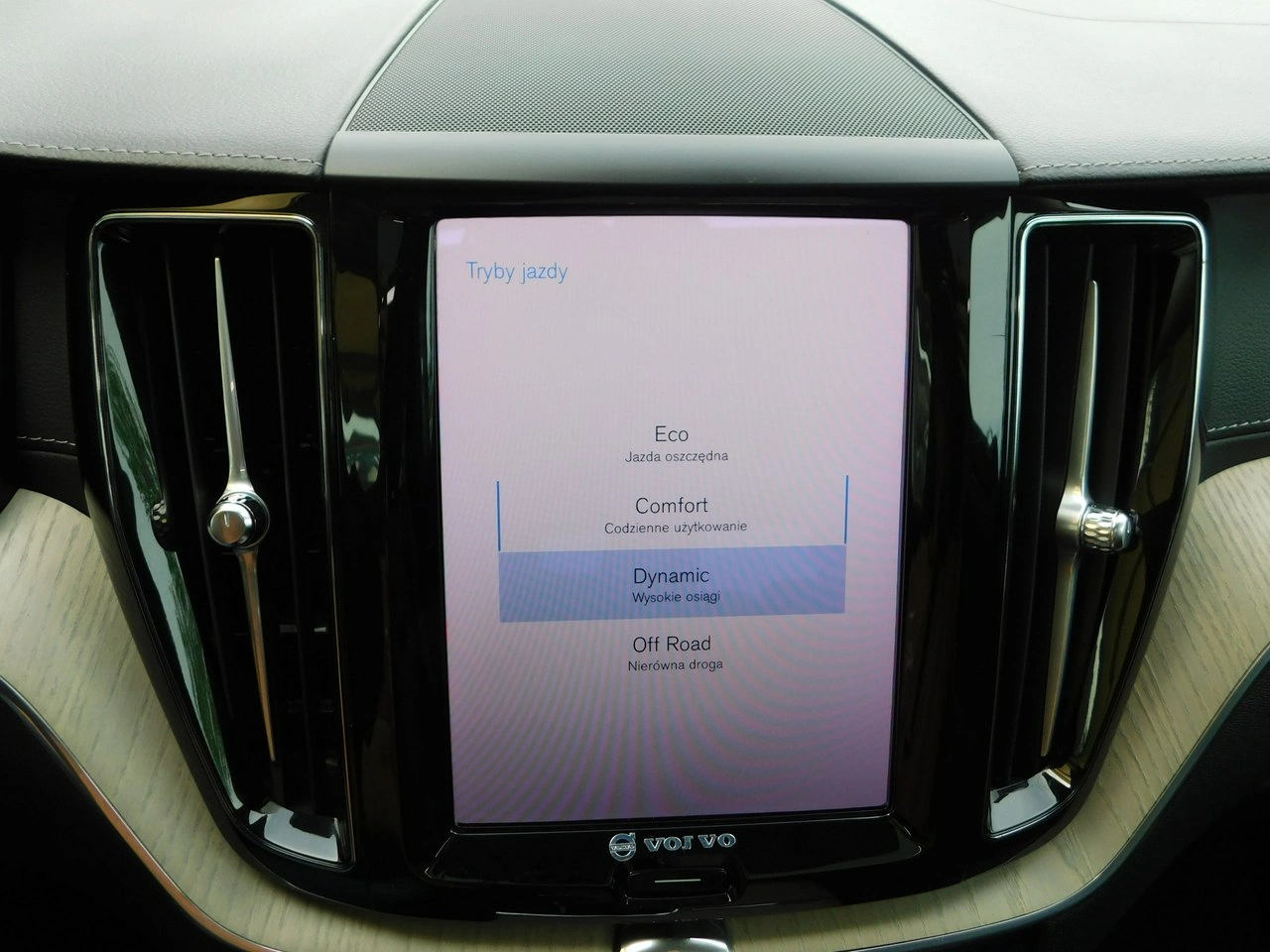 Volvo XC 60 - Zdjęcie 20
