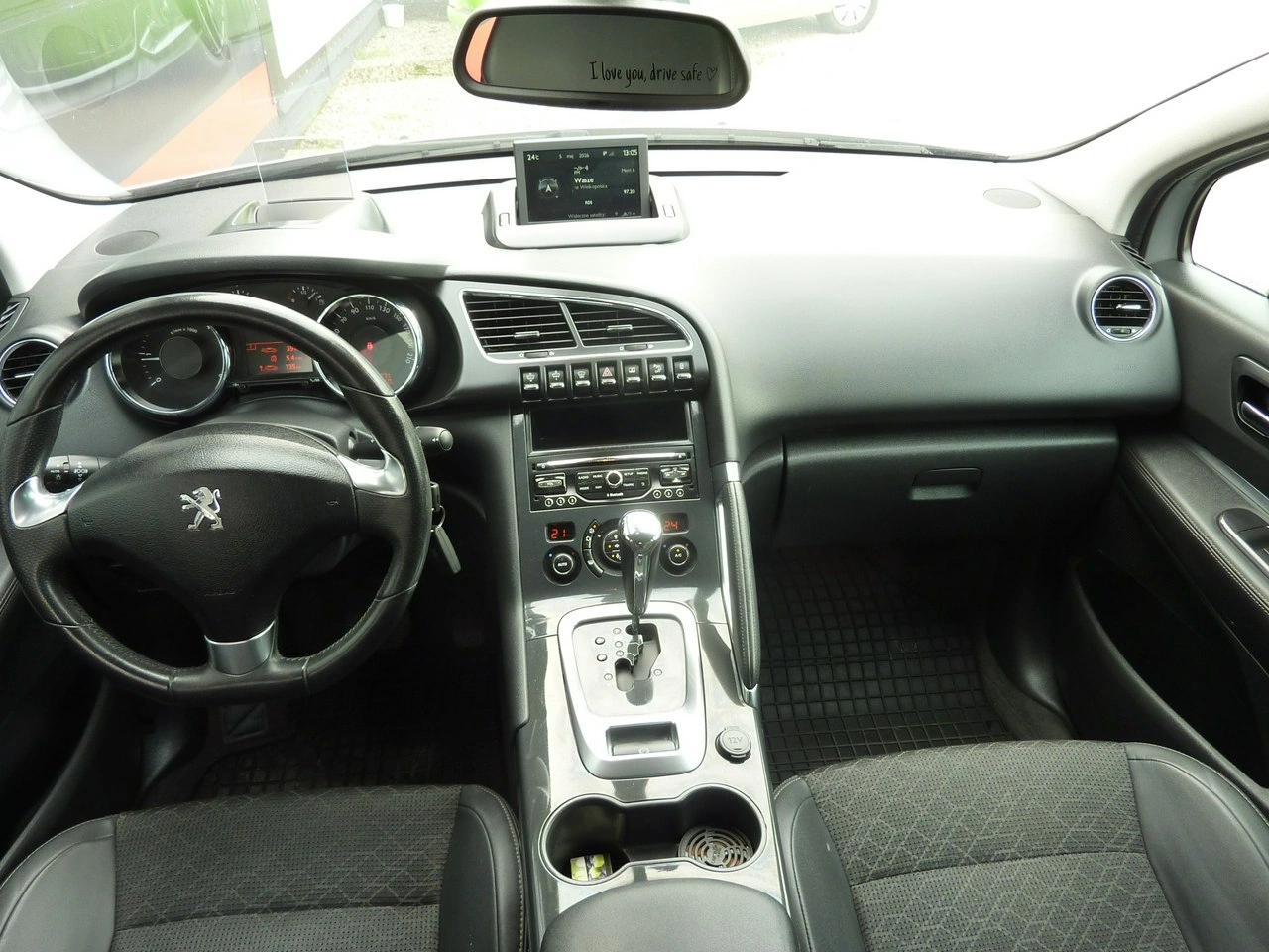 Peugeot 3008 - Zdjęcie 17