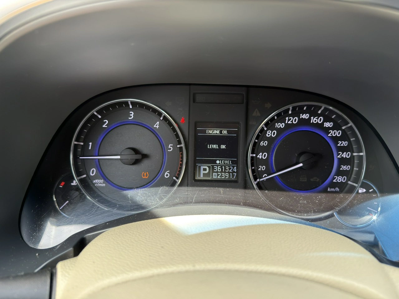 Infiniti QX70 - Zdjęcie 16