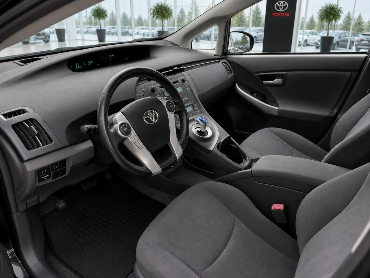 Toyota Prius+ - Zdjęcie 25