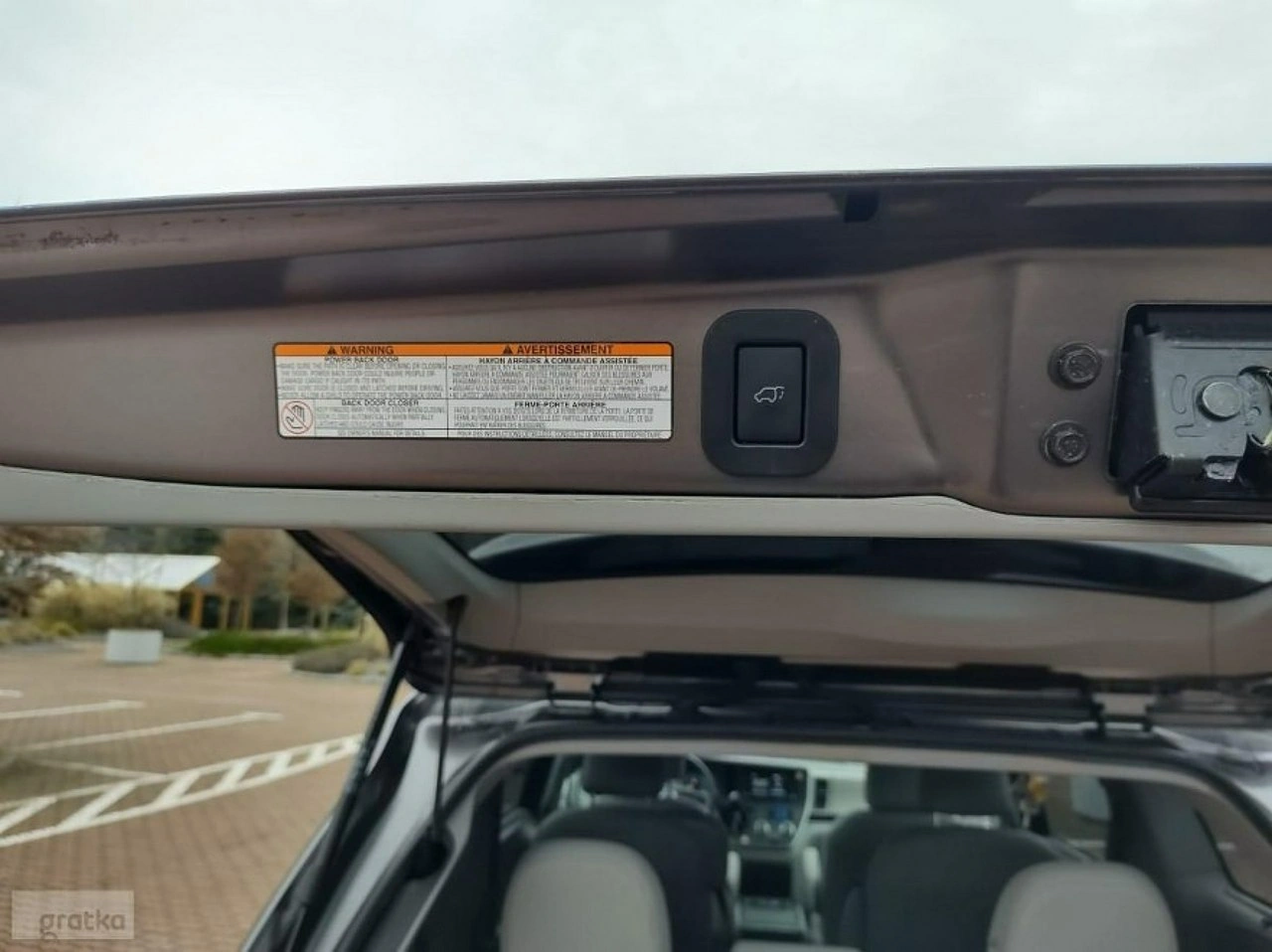 Toyota Sienna - Zdjęcie 14