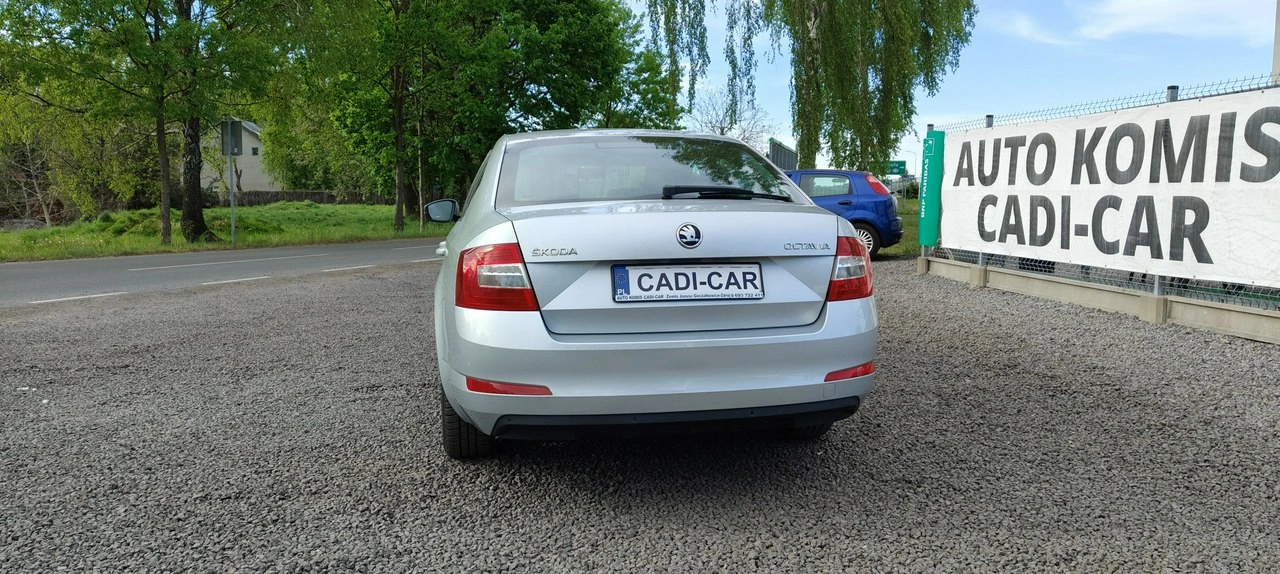 Skoda Octavia - Zdjęcie 4