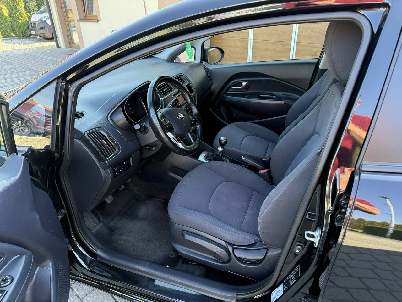 Kia Rio - Zdjęcie 18