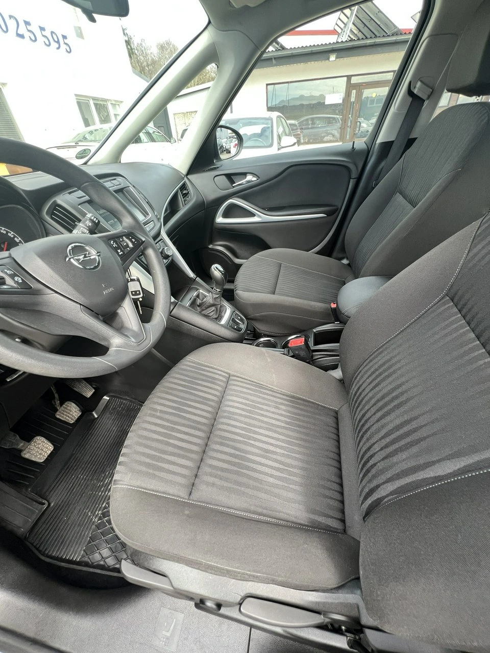 Opel Zafira - Zdjęcie 14