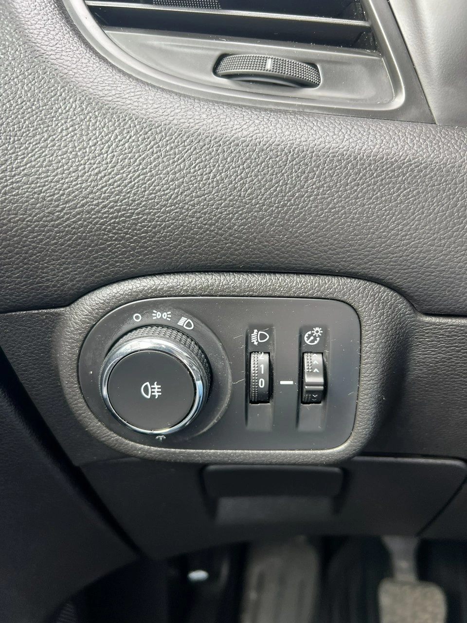 Opel Zafira - Zdjęcie 23