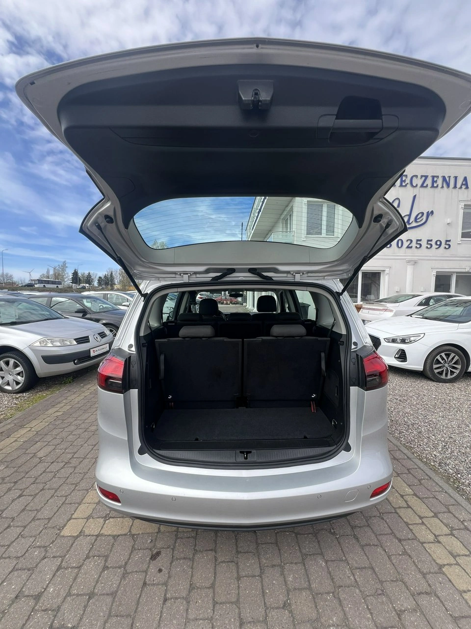 Opel Zafira - Zdjęcie 4
