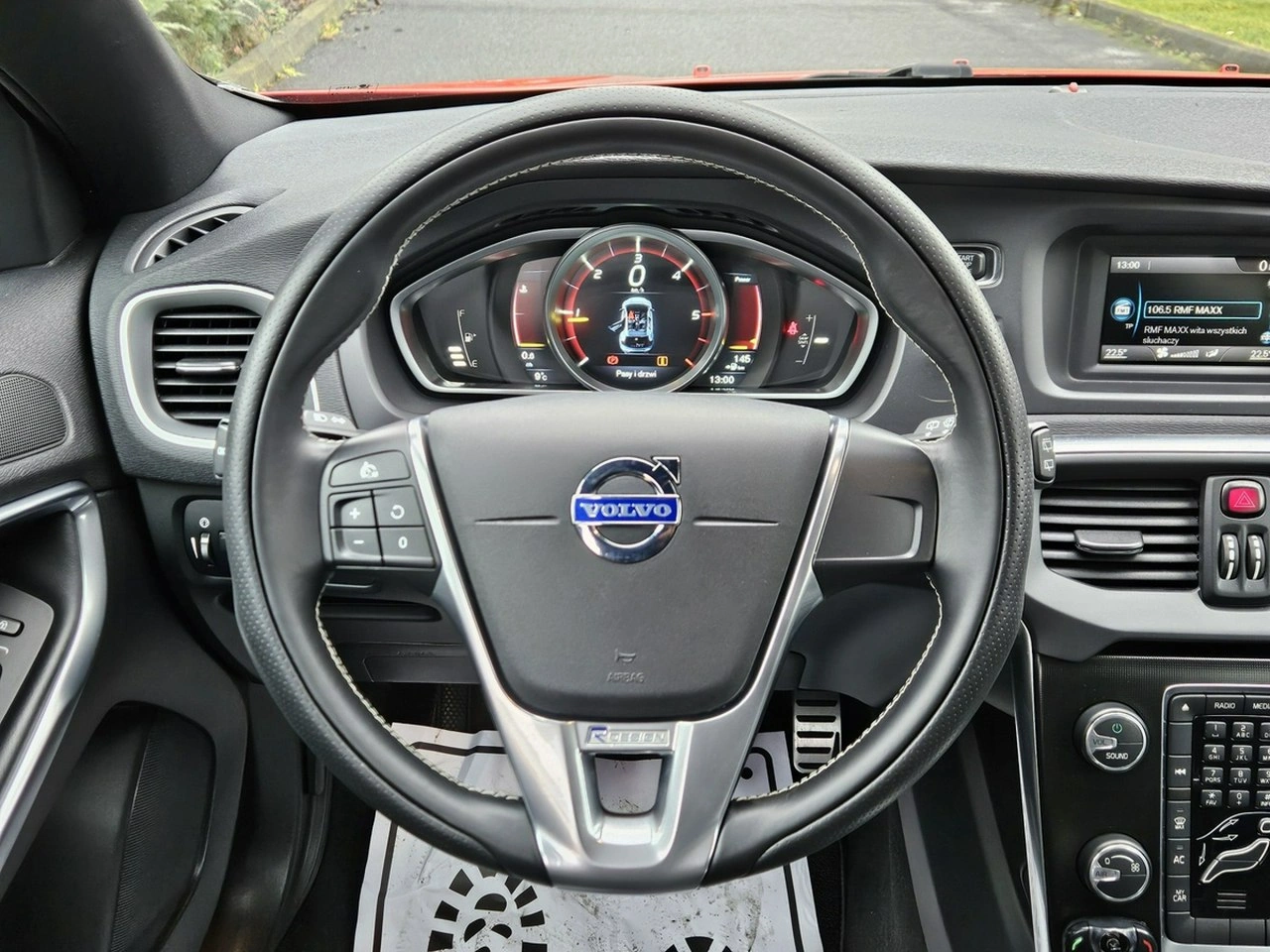 Volvo V40 - Zdjęcie 14