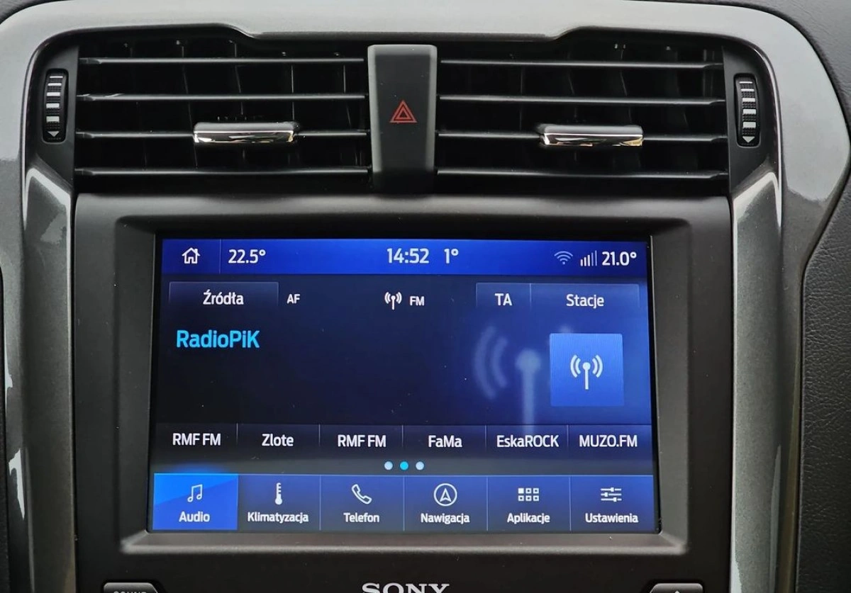 Ford Mondeo - Zdjęcie 24