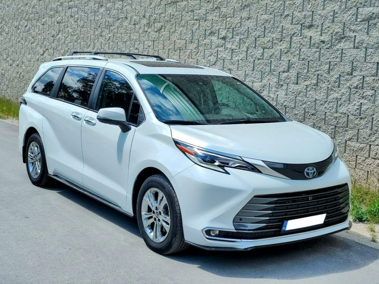 Toyota Sienna - Zdjęcie 2