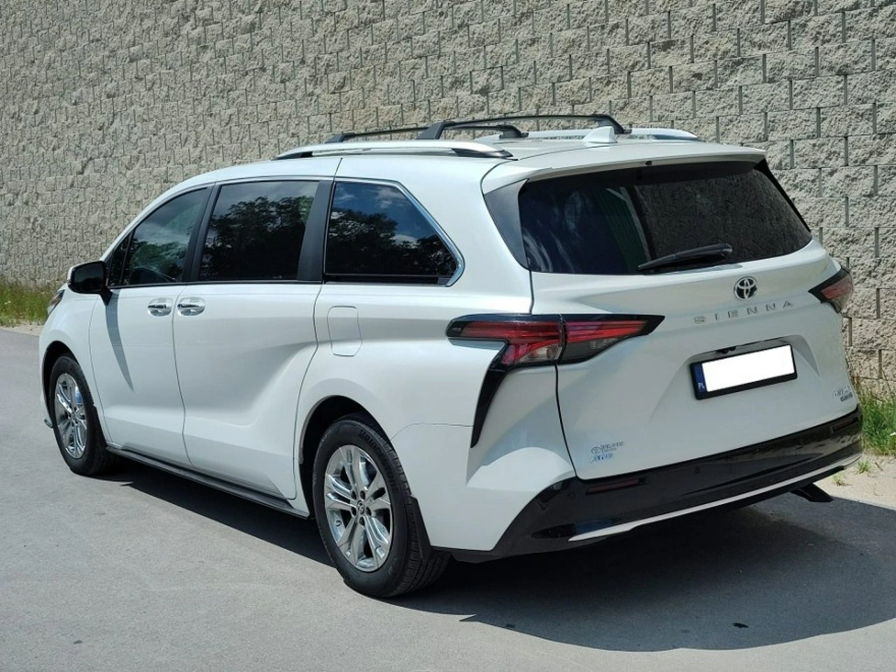 Toyota Sienna - Zdjęcie 3