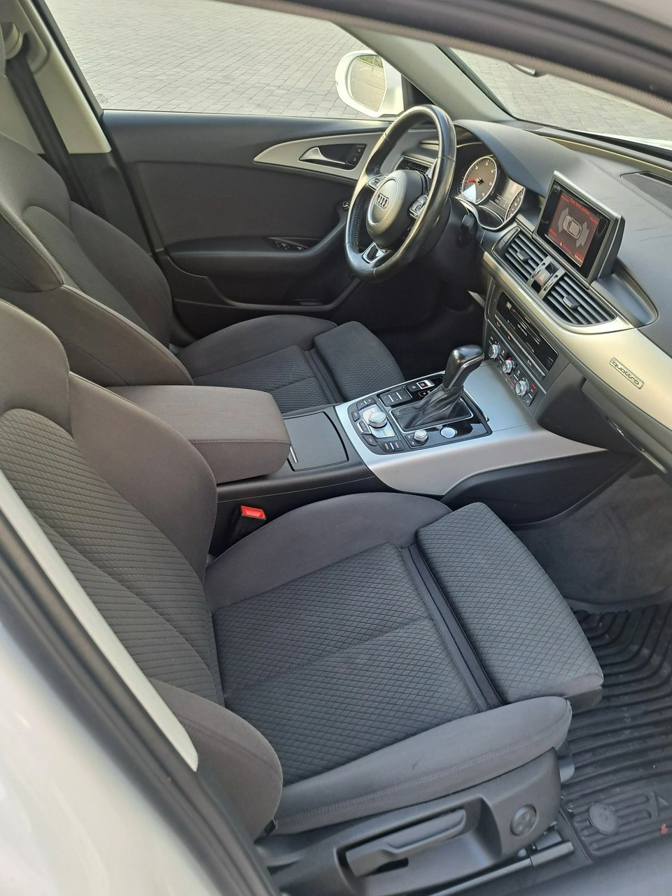 Audi A6 - Zdjęcie 15