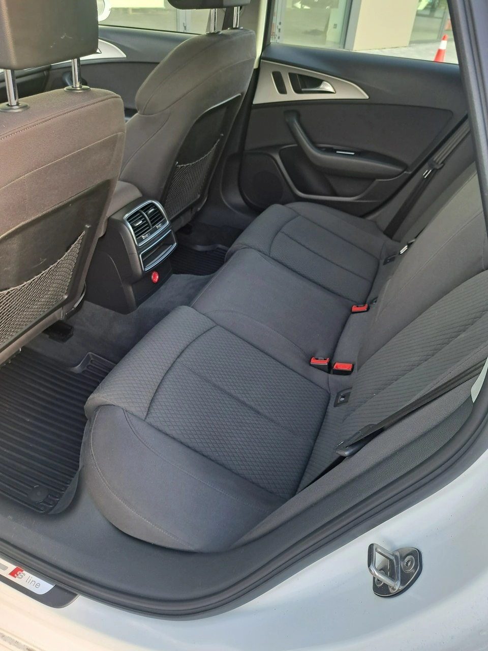 Audi A6 - Zdjęcie 19