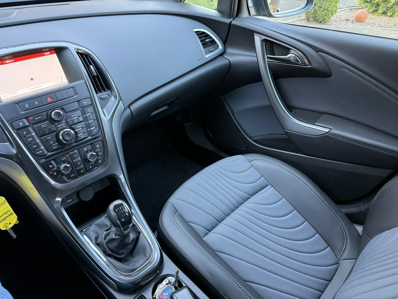 Opel Astra - Zdjęcie 18