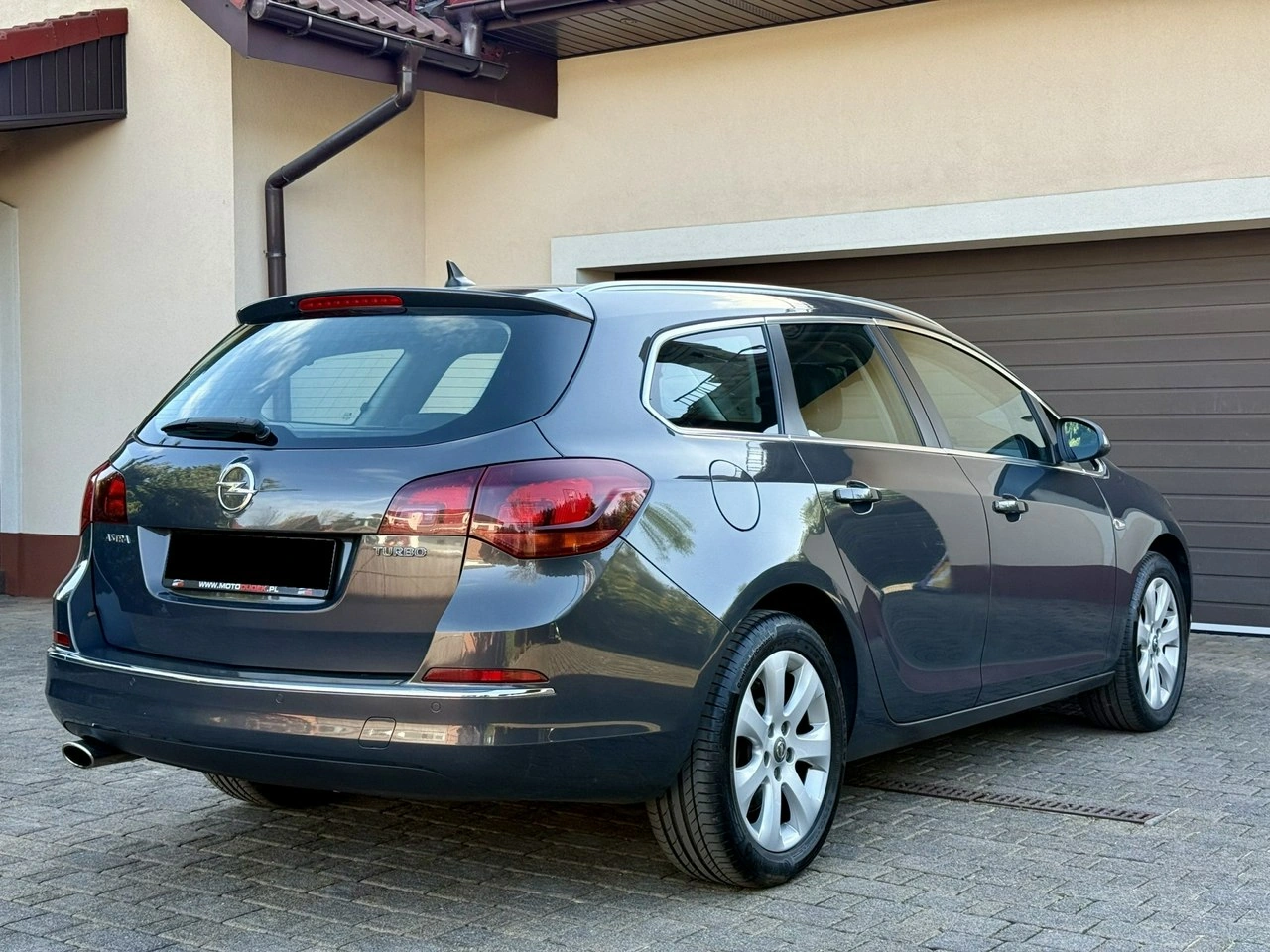 Opel Astra - Zdjęcie 2