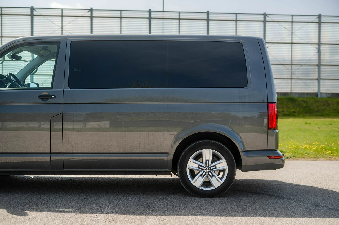 Volkswagen Multivan - Zdjęcie 10