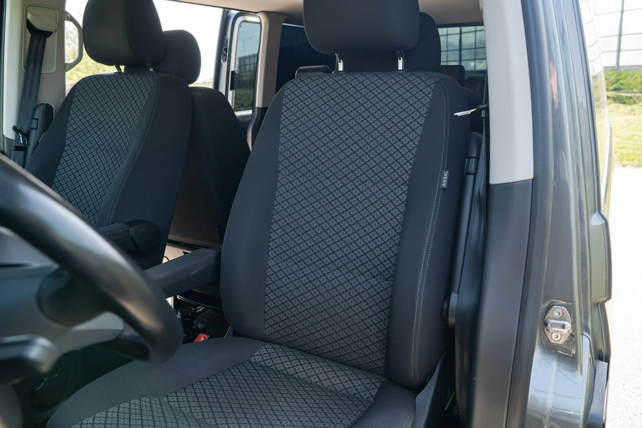 Volkswagen Multivan - Zdjęcie 23