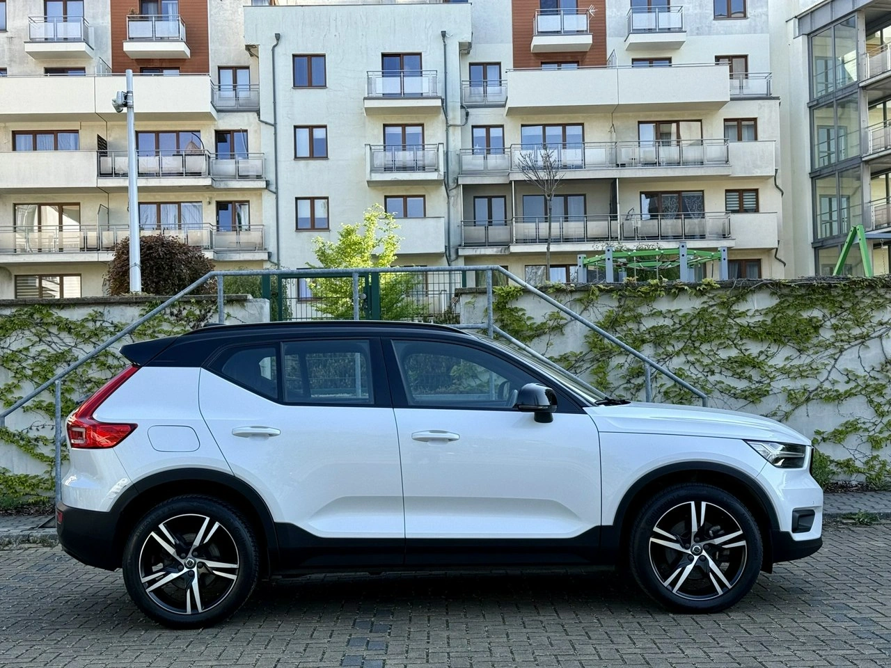 Volvo XC 40 - Zdjęcie 12