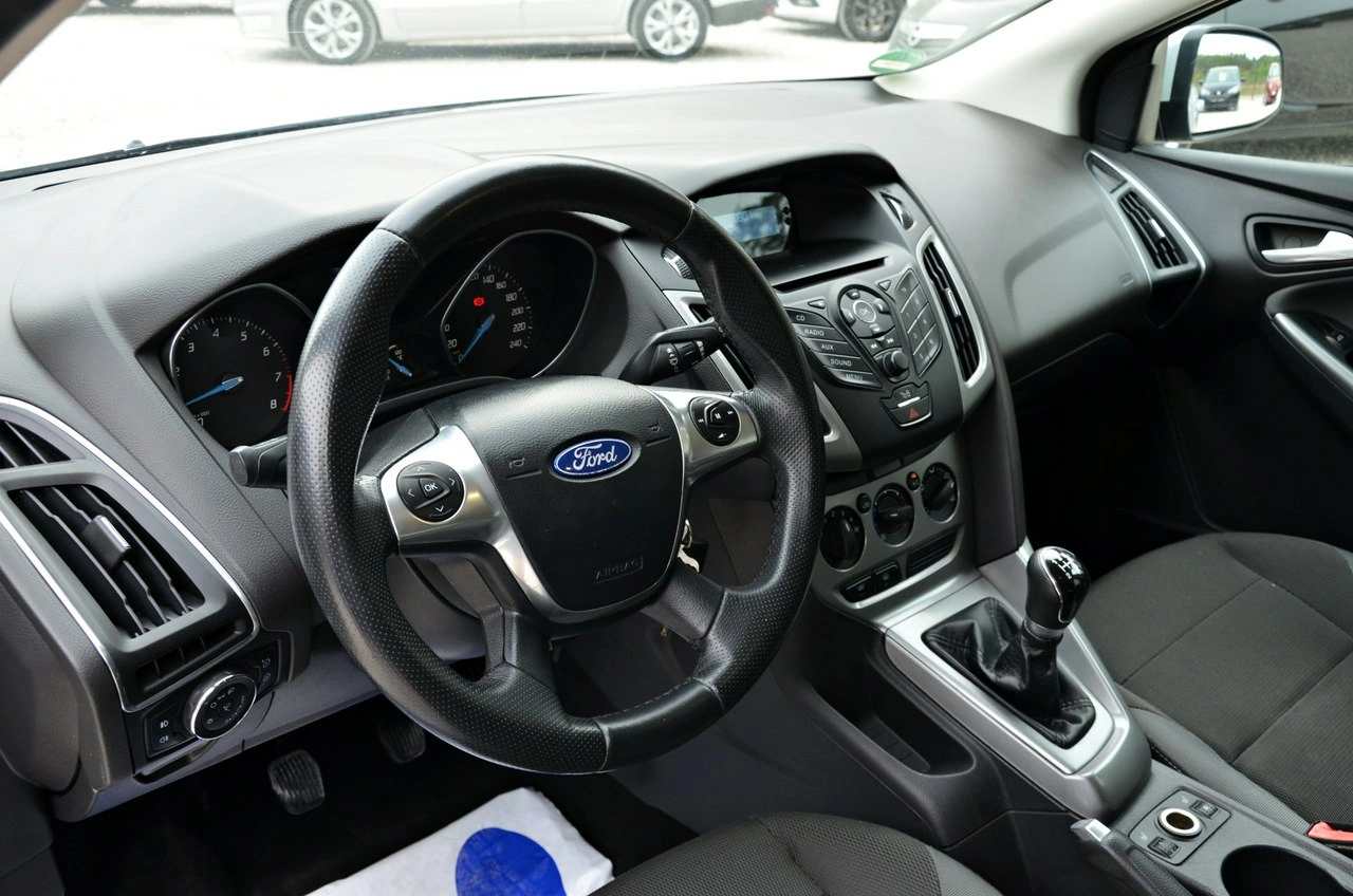 Ford Focus - Zdjęcie 27