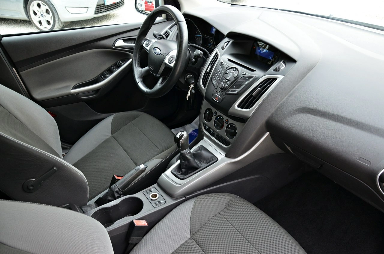 Ford Focus - Zdjęcie 36