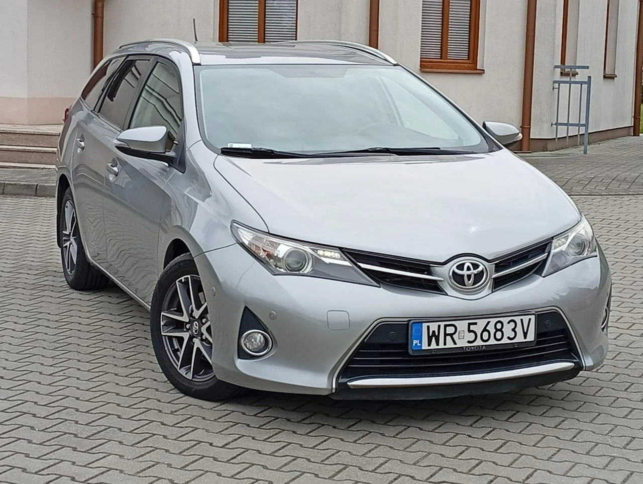Toyota Auris - Zdjęcie 12