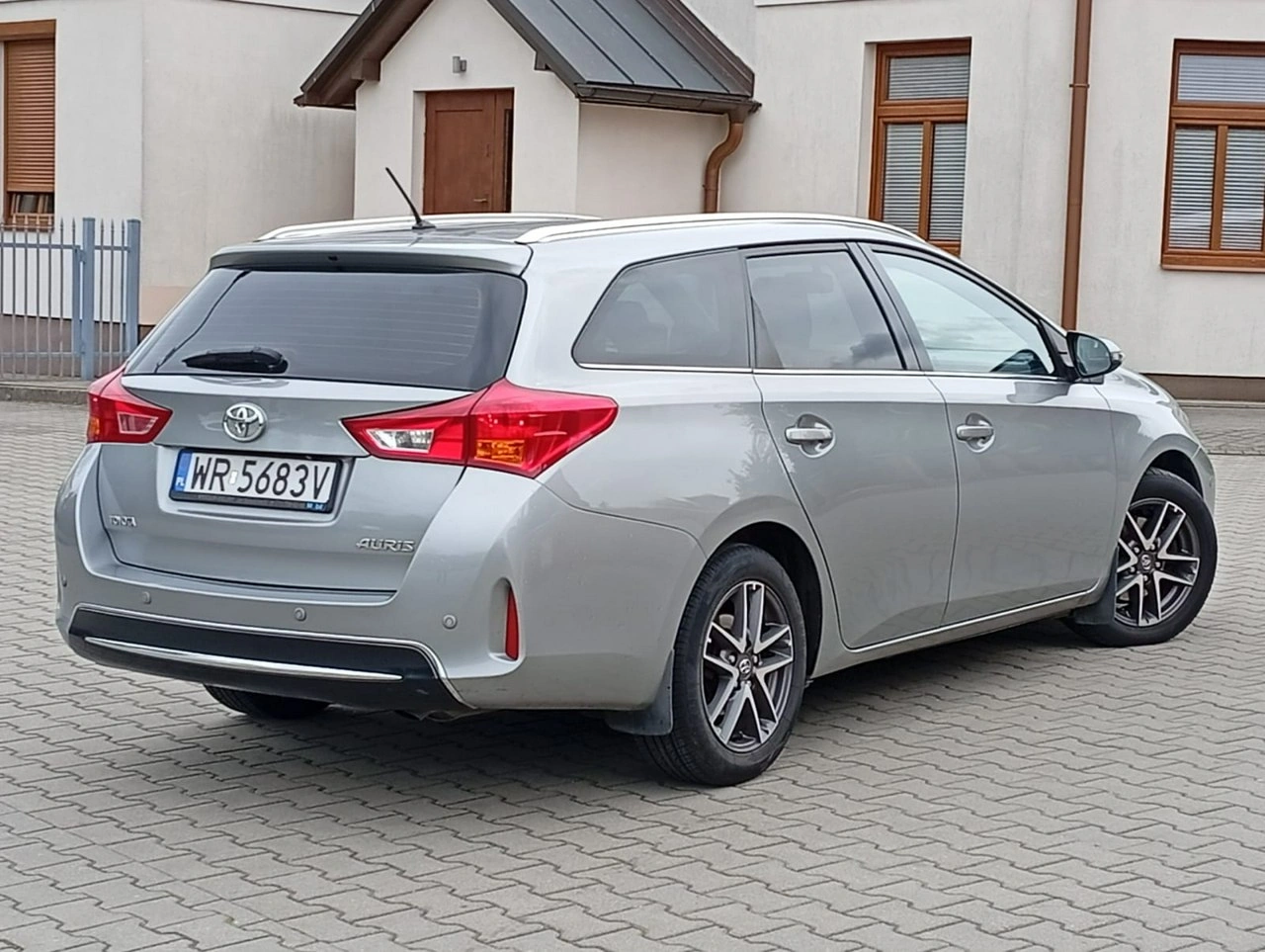 Toyota Auris - Zdjęcie 21