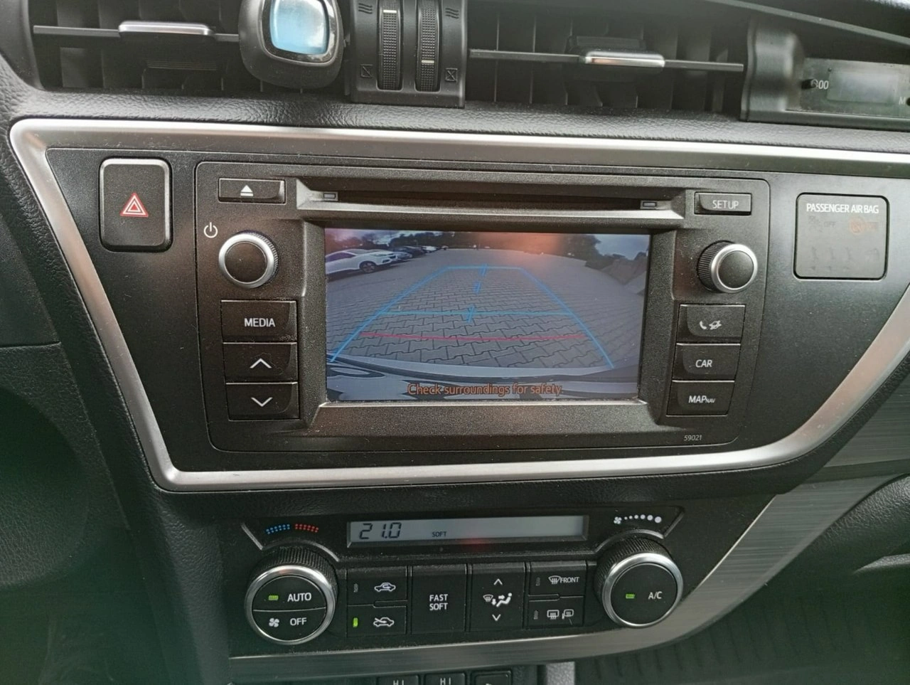 Toyota Auris - Zdjęcie 7