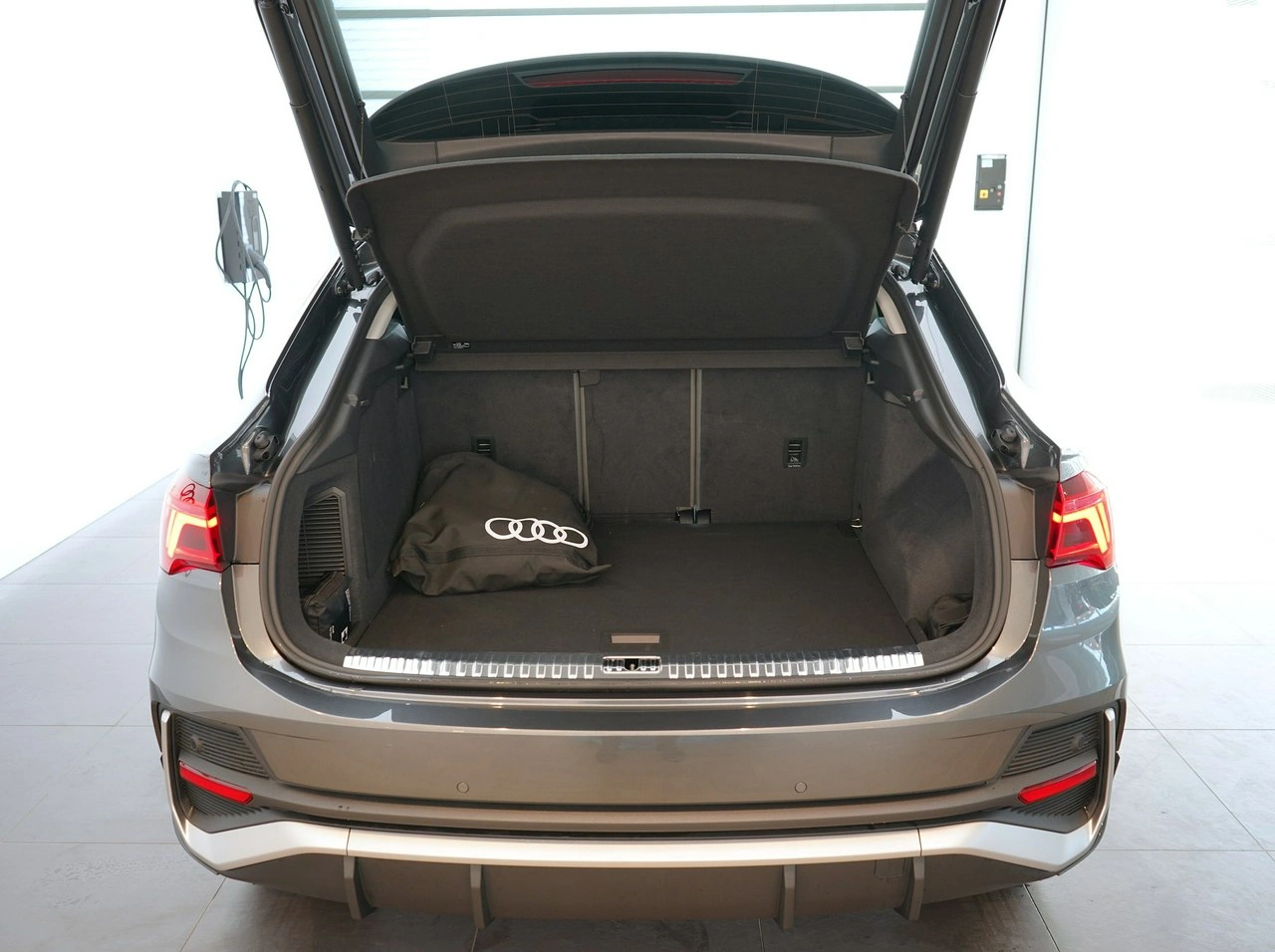 Audi Q3 - Zdjęcie 8