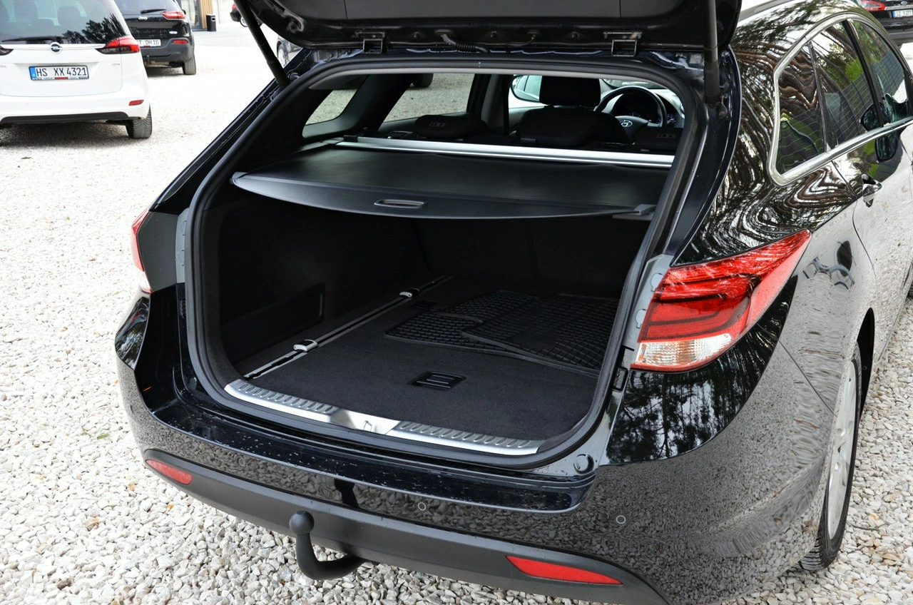 Hyundai i40 - Zdjęcie 32