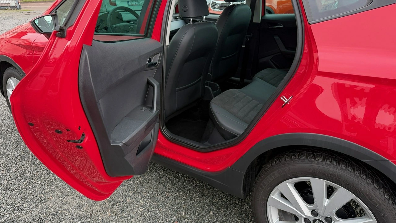 Seat Arona - Zdjęcie 20