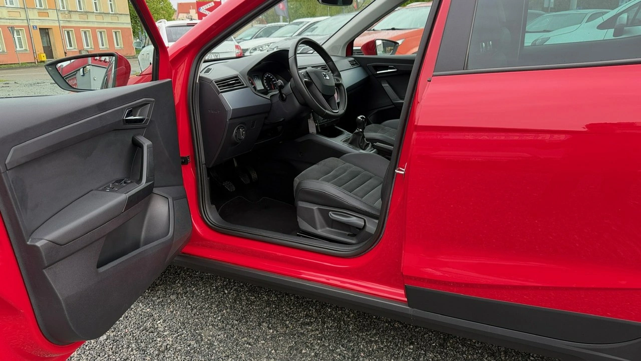 Seat Arona - Zdjęcie 21