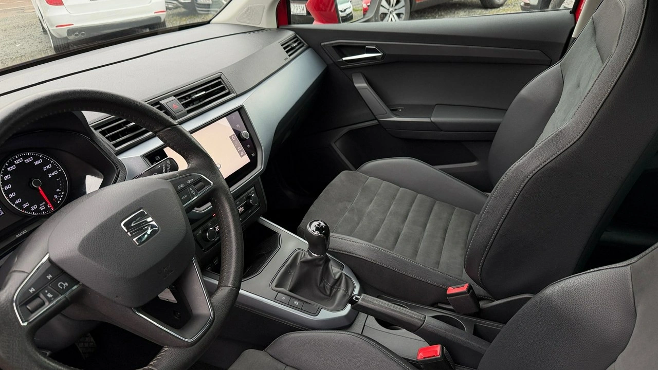 Seat Arona - Zdjęcie 22