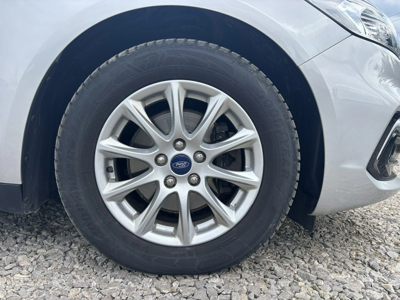 Ford Mondeo - Zdjęcie 14
