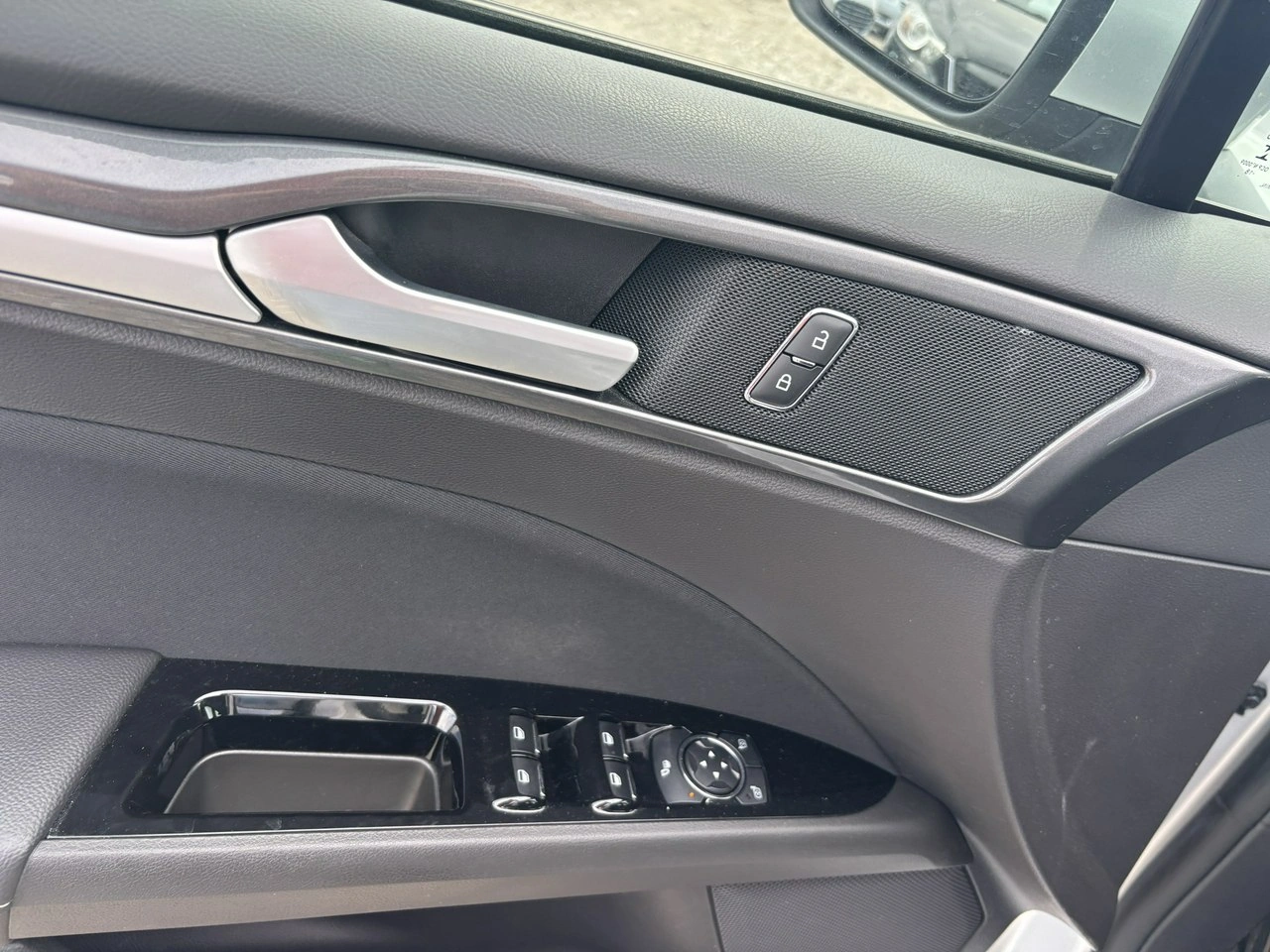 Ford Mondeo - Zdjęcie 16